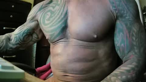 Snapshot of hardbody205a chatting on 21, 4, 2026 hardbody205a online show from 21, 4, 2026