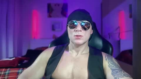 Snapshot of hardmattsteel chatting on 4, 2, 2025 MATTSTEEL - ITALIAN STALLION online show from 4, 2, 2025