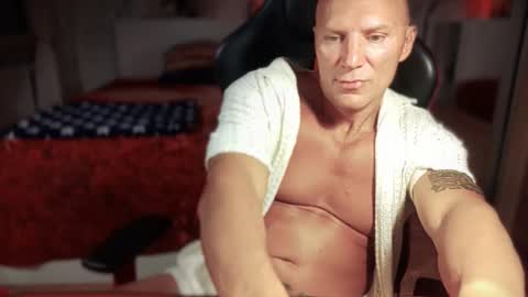 Snapshot of hardmattsteel chatting on 12, 9, 2025 MATTSTEEL - ITALIAN STALLION online show from 12, 9, 2025