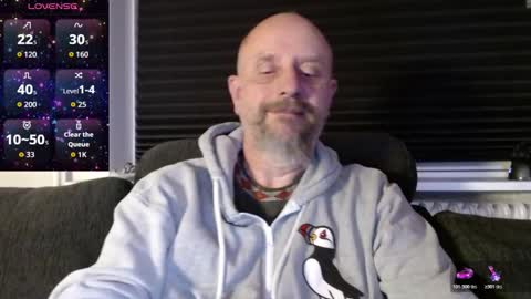 Snapshot of hardmrlazy chatting on 30, 10, 2025 MrLazy online show from 30, 10, 2025