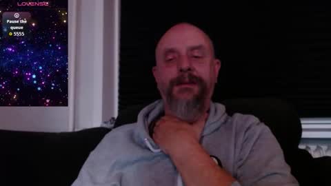 Snapshot of hardmrlazy chatting on 31, 10, 2025 MrLazy online show from 31, 10, 2025