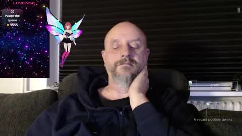 Snapshot of hardmrlazy chatting on 2, 11, 2025 MrLazy online show from 2, 11, 2025