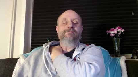 MrLazy online show from 12, 2, 2026