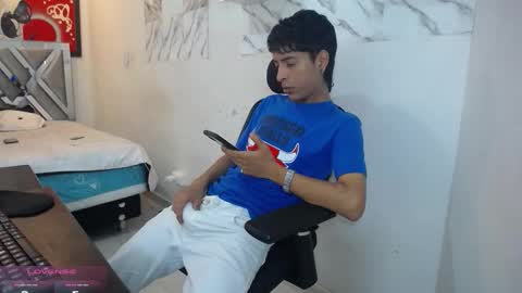 Snapshot of hardsexlove08 chatting on 5, 3, 2026 Andres Dean online show from 5, 3, 2026