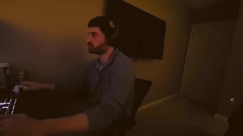 Snapshot of hardswtch chatting on 24, 12, 2024 Tom online show from 24, 12, 2024