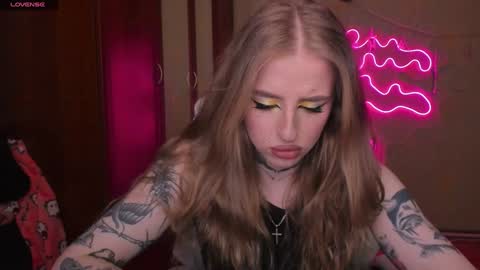 Snapshot of harley_kimm chatting on 1, 2, 2025 Julia online show from 1, 2, 2025