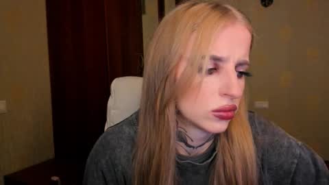 Snapshot of harley_kimm chatting on 3, 10, 2025 Julia online show from 3, 10, 2025