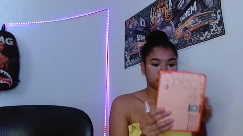 Snapshot of harley_quinnn111 chatting on 15, 3, 2026 harley_quinnn111 online show from 15, 3, 2026