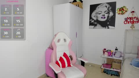 Snapshot of harmony_murr chatting on 22, 12, 2024 vanessa online show from 22, 12, 2024