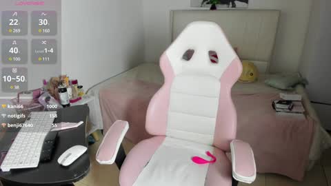 Snapshot of harmony_murr chatting on 31, 12, 2024 vanessa online show from 31, 12, 2024