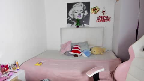 Snapshot of harmony_murr chatting on 6, 1, 2025 vanessa online show from 6, 1, 2025