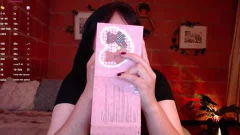 Snapshot of harmonyy01 chatting on 14, 4, 2026 Harmony Please help me to reach 100 thumbs up online show from 14, 4, 2026