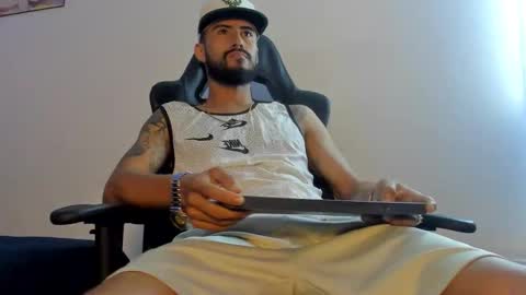 Snapshot of harold_999 chatting on 19, 10, 2025 harold_999 online show from 19, 10, 2025