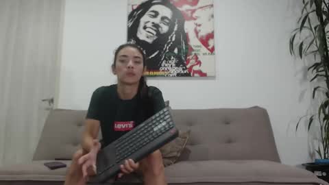 Snapshot of harrycum4you chatting on 23, 5, 2026 hannaandharri online show from 23, 5, 2026