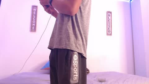 Snapshot of harrythomson1 chatting on 28, 12, 2024 harry thomson online show from 28, 12, 2024