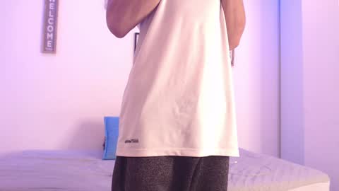 Snapshot of harrythomson1 chatting on 31, 12, 2024 harry thomson online show from 31, 12, 2024