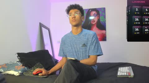 Snapshot of harrytwink18 chatting on 10, 3, 2025 HARRY online show from 10, 3, 2025