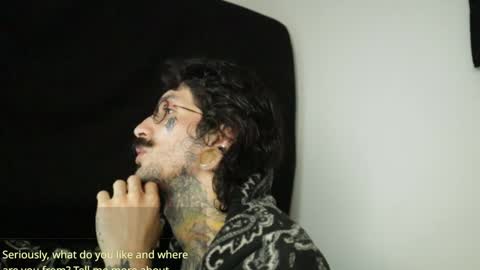 Snapshot of hatsumotokyoto chatting on 19, 1, 2025 More content 2 online show from 19, 1, 2025