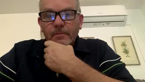 Snapshot of hawks2113 chatting on 24, 2, 2025 hawks2113 online show from 24, 2, 2025