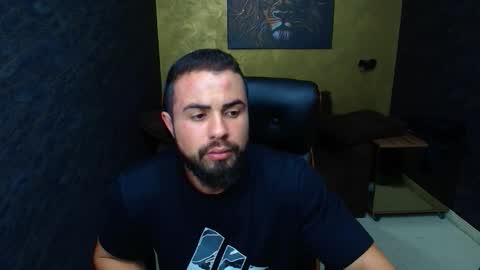 Snapshot of hayeswood chatting on 3, 11, 2025 HayesWood online show from 3, 11, 2025