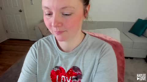 Haylee Love online show from 6, 2, 2026