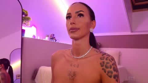 Hayley online show from 7, 2, 2026