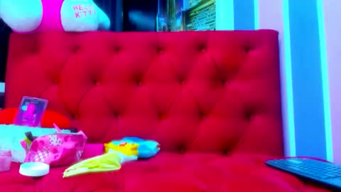 hayley miller online show from 1, 12, 2025