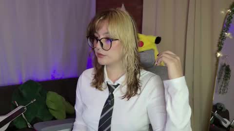 Snapshot of hazelbrownn23 chatting on 15, 3, 2026 Hazel Brown online show from 15, 3, 2026