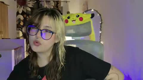 Snapshot of hazelbrownn23 chatting on 27, 4, 2026 Hazel Brown online show from 27, 4, 2026