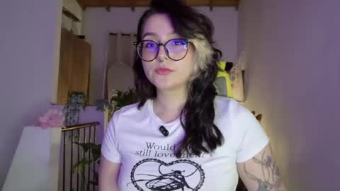 Snapshot of hazelbrownn23 chatting on 26, 6, 2026 Hazel Brown online show from 26, 6, 2026