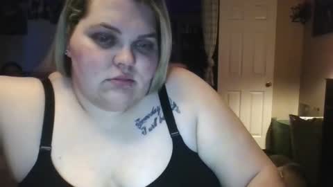 Snapshot of hazeleyez97 chatting on 9, 9, 2025 Hazeleyez97 online show from 9, 9, 2025