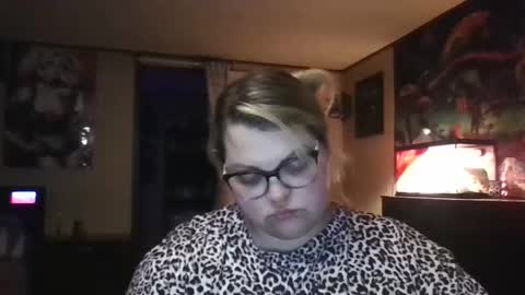 Snapshot of hazeleyez97 chatting on 13, 9, 2025 Hazeleyez97 online show from 13, 9, 2025