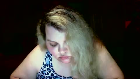 Snapshot of hazeleyez97 chatting on 29, 9, 2025 Hazeleyez97 online show from 29, 9, 2025