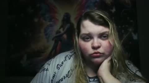 Snapshot of hazeleyez97 chatting on 6, 1, 2026 Hazeleyez97 online show from 6, 1, 2026