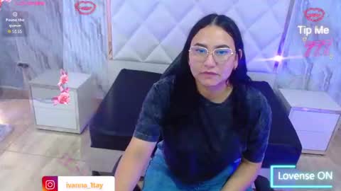 Snapshot of hazell_tay chatting on 30, 6, 2026 hazell_tay online show from 30, 6, 2026