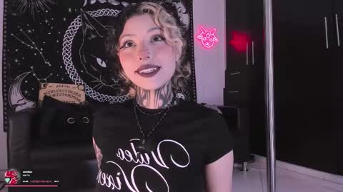 Snapshot of hazellwitch chatting on 6, 3, 2026 Hazell Witch online show from 6, 3, 2026