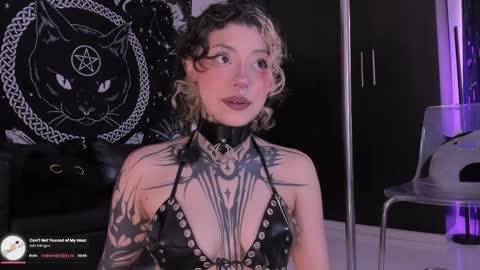 Snapshot of hazellwitch chatting on 2, 4, 2026 Hazell Witch online show from 2, 4, 2026