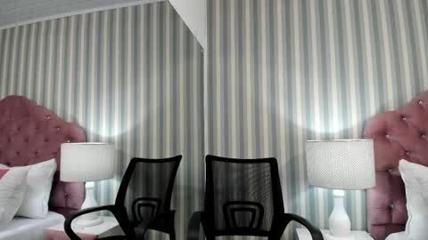 HazelMoret online show from 22, 2, 2025