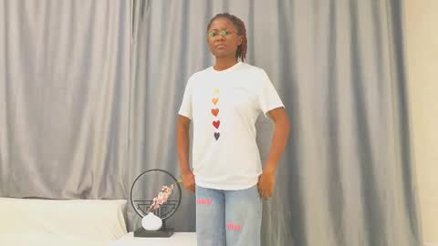 Snapshot of hazevesper chatting on 3, 12, 2025 Ornela online show from 3, 12, 2025