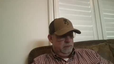 Snapshot of hdeuce22 chatting on 8, 1, 2026 Hdeuce22 online show from 8, 1, 2026