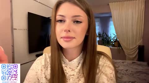 Mona online show from 7, 11, 2025