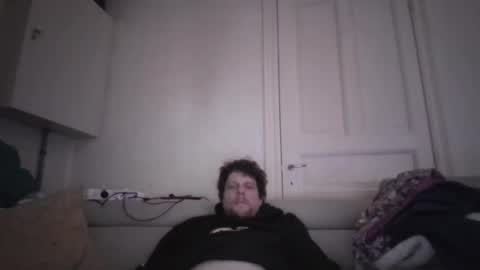 Snapshot of heaten_geread chatting on 31, 3, 2026 Iejten online show from 31, 3, 2026