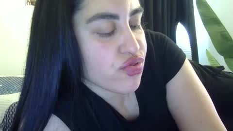 Snapshot of heatwavee chatting on 17, 5, 2026 heatwavee online show from 17, 5, 2026