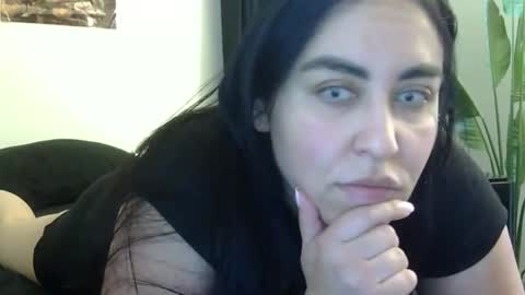 Snapshot of heatwavee chatting on 24, 5, 2026 heatwavee online show from 24, 5, 2026