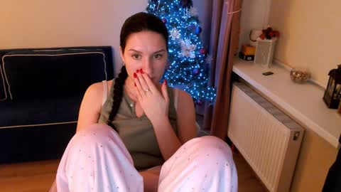 Snapshot of heaven_chloe chatting on 23, 1, 2025 Heaven girl online show from 23, 1, 2025