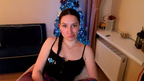 Snapshot of heaven_chloe chatting on 26, 1, 2025 Heaven girl online show from 26, 1, 2025