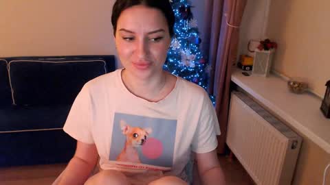 Snapshot of heaven_chloe chatting on 30, 1, 2025 Heaven girl online show from 30, 1, 2025