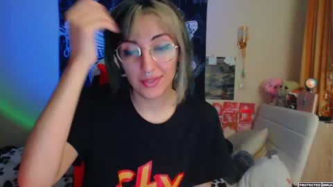 Snapshot of heavenlycreature chatting on 1, 4, 2026 Diana online show from 1, 4, 2026