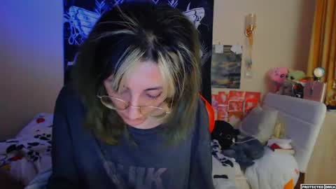 Snapshot of heavenlycreature chatting on 21, 4, 2026 Diana online show from 21, 4, 2026