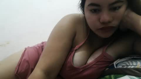 Snapshot of heavenlyeyes69 chatting on 5, 4, 2026 heavenlyeyes69 online show from 5, 4, 2026